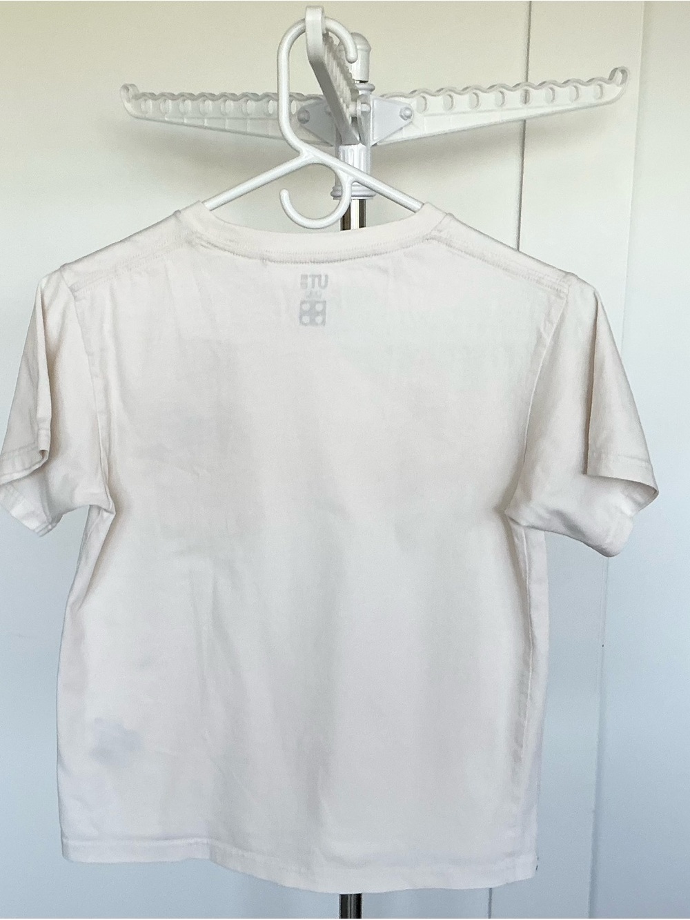 Uniqlo 2 Boy Tees, size 9-10 with Blue Keith Haring and Lego design - Picture 7 of 11